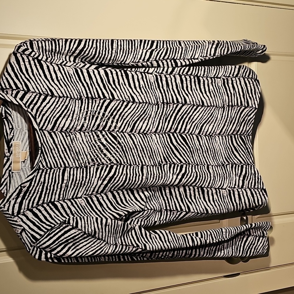 MICHAEL KORS-WOMEN'S STONE Sequins Enhanced, Zebra Print Long Sleeve Top, SIZE M - Picture 5 of 9